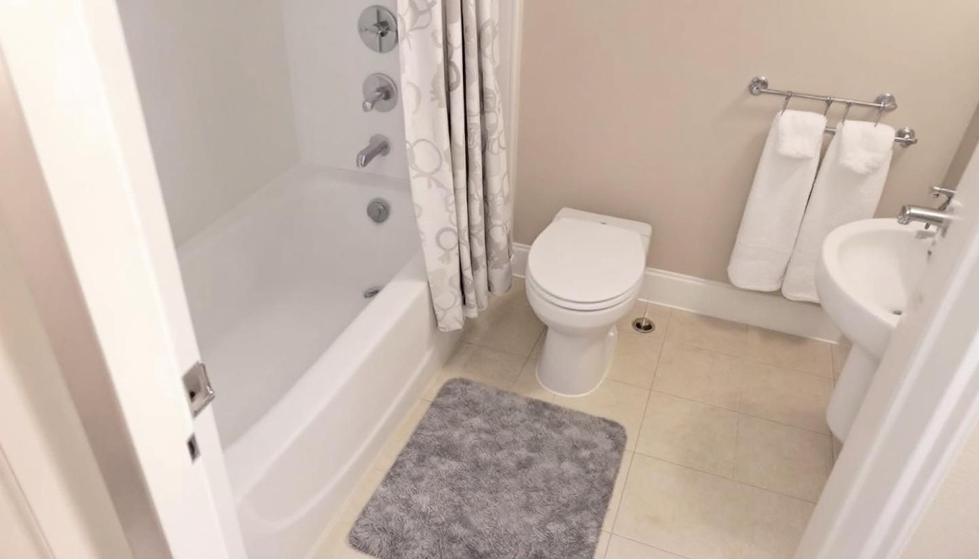 Maximiser l'espace avec des tapis de bain pour petites salles de bain